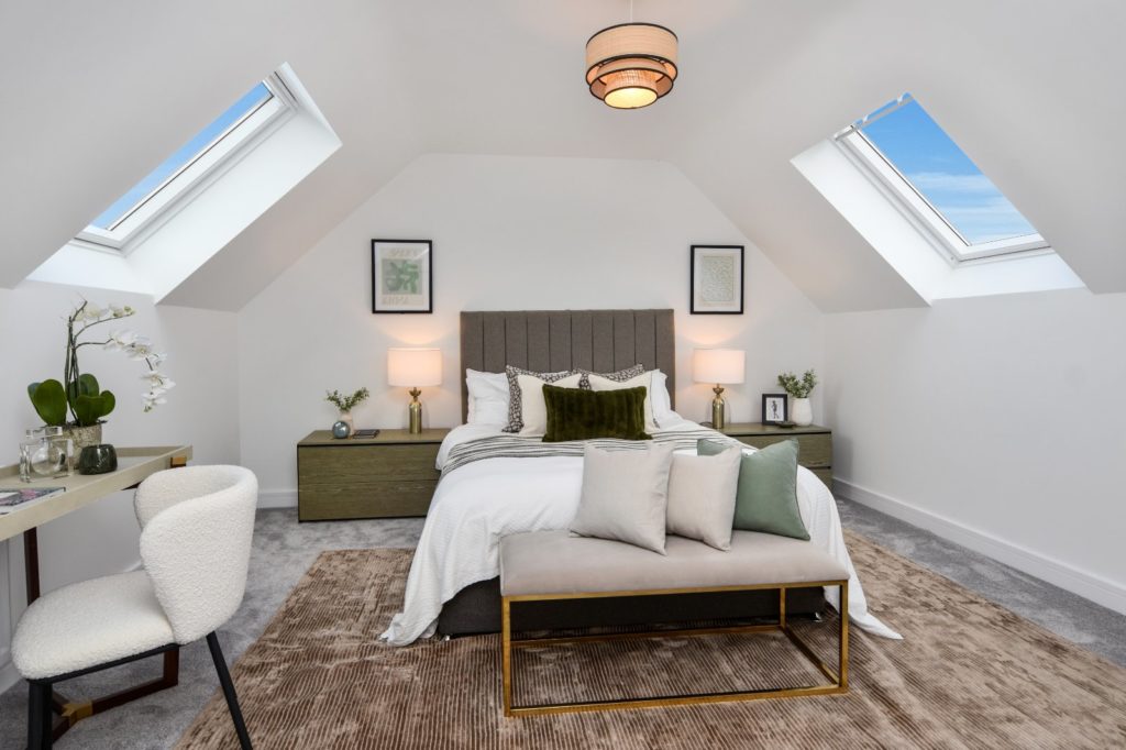 Windermere Avenue, Hullbridge, Hockley, Essex, SS5 6JT