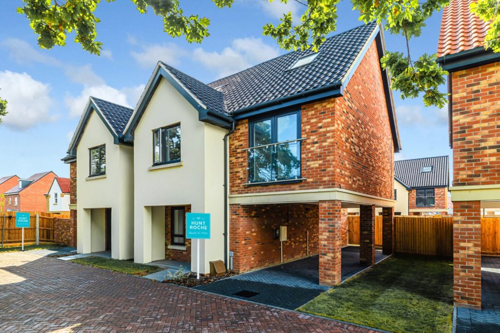 Windermere Avenue, Hullbridge, Hockley, Essex, SS5 6JT