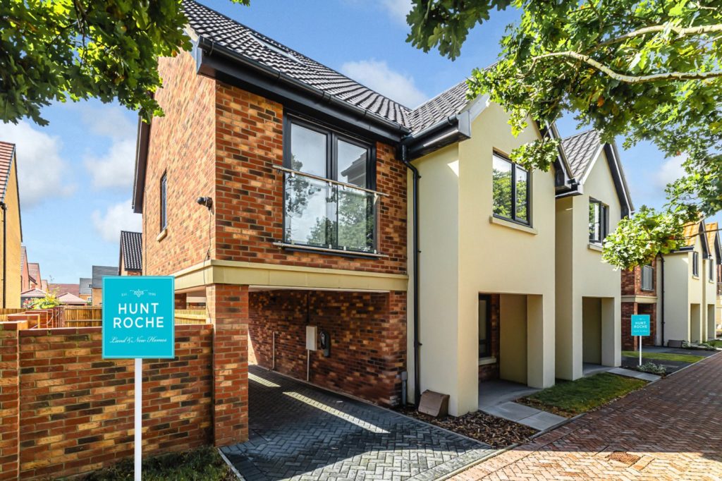 Windermere Avenue, Hullbridge, Hockley, Essex, SS5 6JT