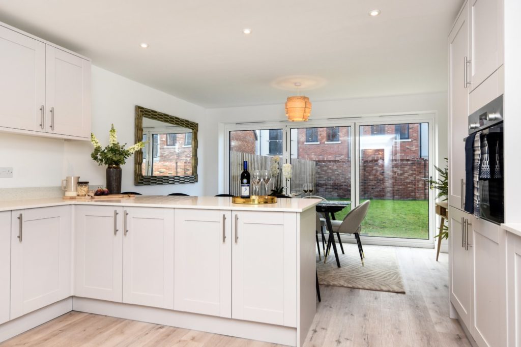 Windermere Avenue, Hullbridge, Hockley, Essex, SS5 6JT