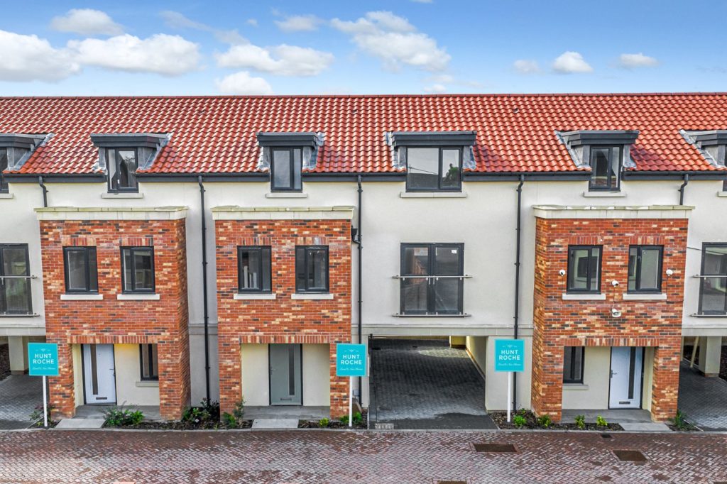 Windermere Avenue, Hullbridge, Hockley, Essex, SS5 6JT