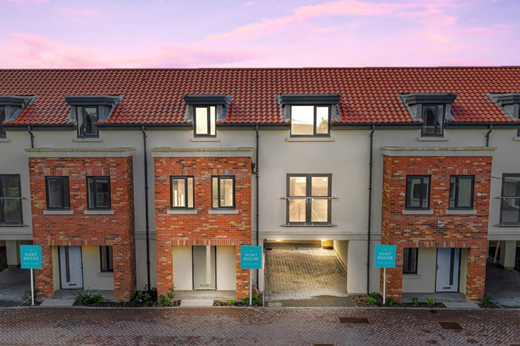Windermere Avenue, Hullbridge, Hockley, Essex, SS5 6JT