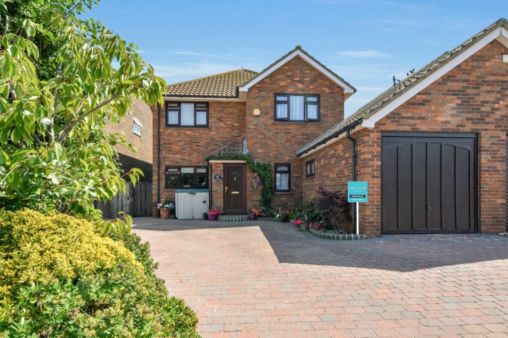 Admirals Walk, * Admirals Development *, Shoeburyness, Essex, SS3 9FN