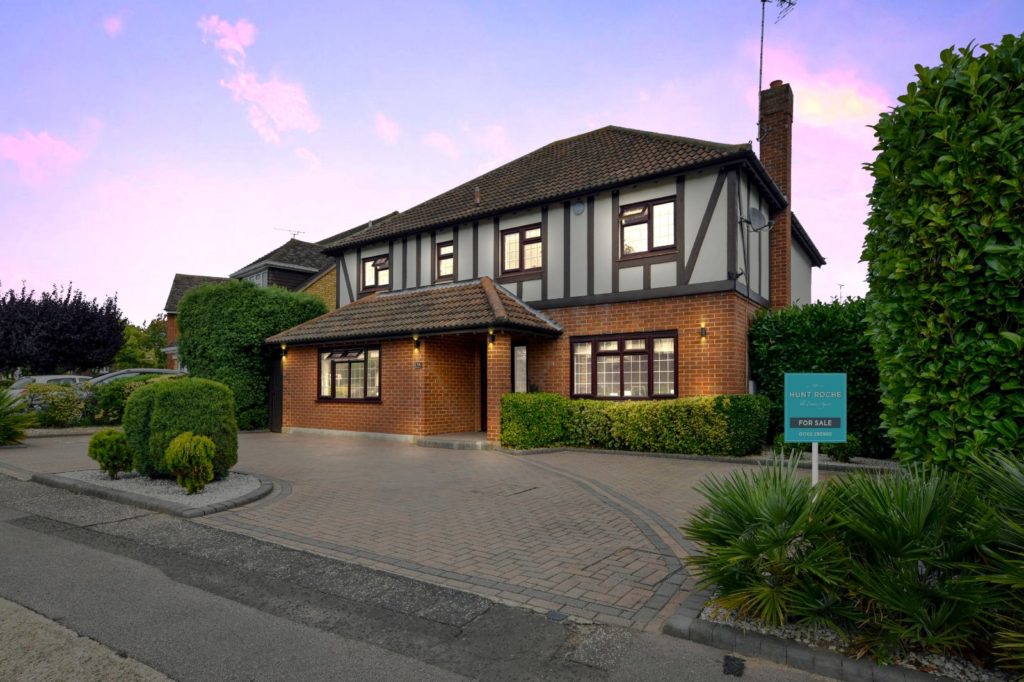 Bishopsteignton, Bournes Green Catchment, Shoeburyness, Essex, SS3 8BQ