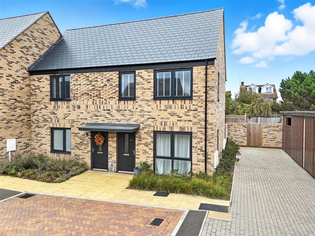 Turbot Drive, Great Wakering, Essex, SS3 0GF