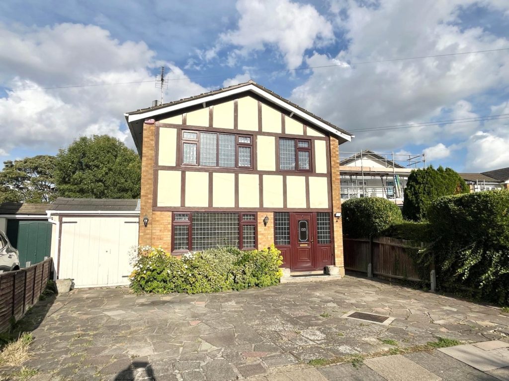 Ashurst Avenue, Southend-on-Sea, Essex, SS2 4TE