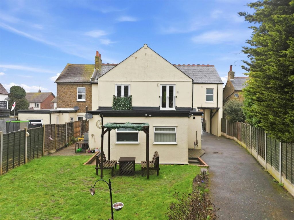 High Street, Great Wakering, Essex, SS3 0ED