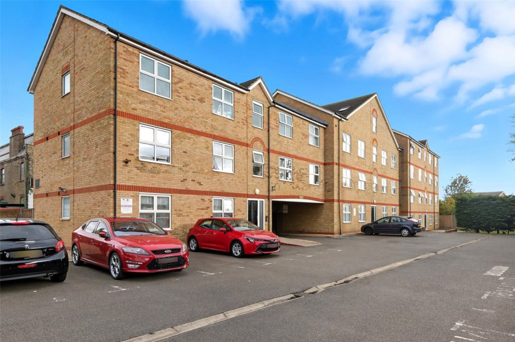 Chase Court Gardens, Southchurch Village, Southend-On-Sea, Essex, SS1 2WU