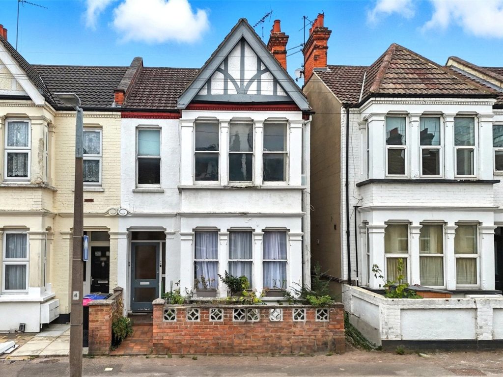 Whitegate Road, Southend-on-Sea, Essex, SS1 2LQ