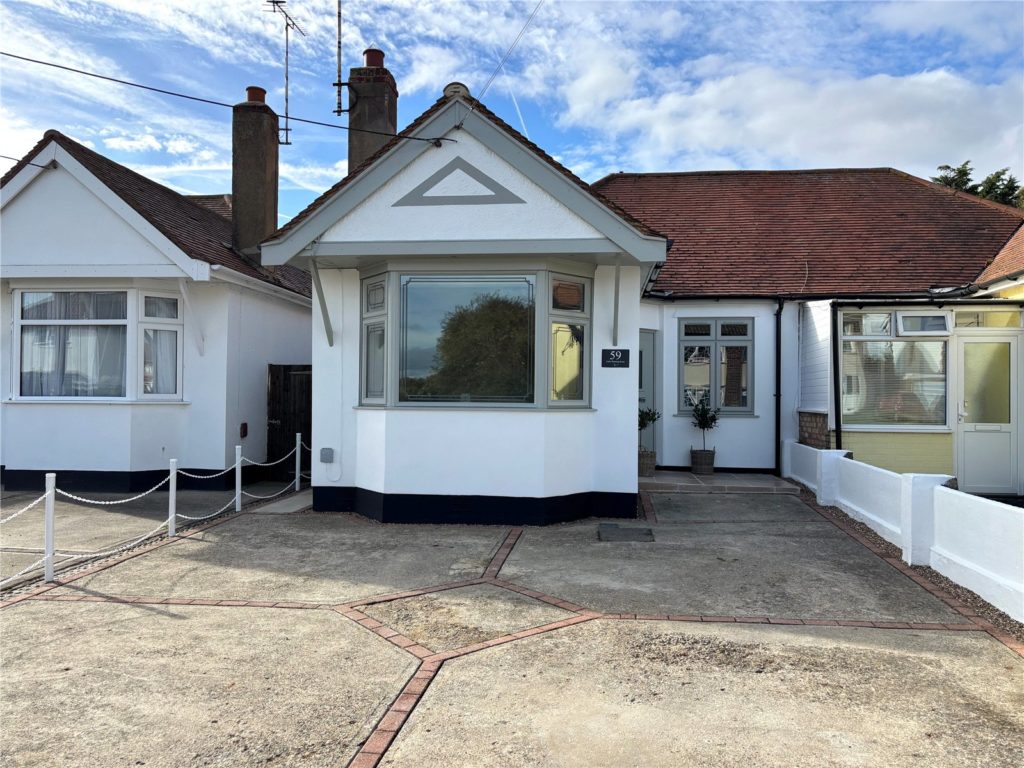 Little Wakering Road, Great Wakering, Essex, SS3 0JB