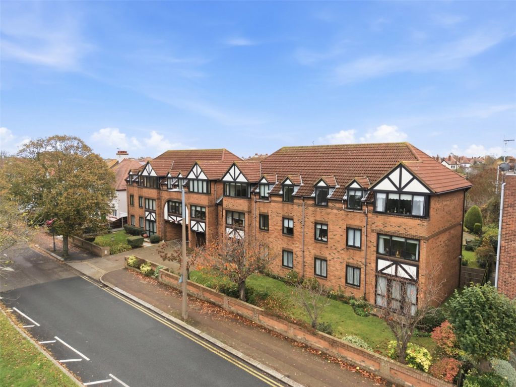 Thorpe Hall Avenue, Thorpe Bay, Essex, SS1 3DW