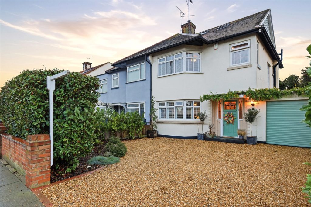 Hampton Gardens, Southend-On-Sea, Essex, SS2 6RW