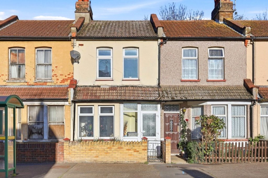 Fairfax Drive, Westcliff-on-Sea, Essex, SS0 9LZ