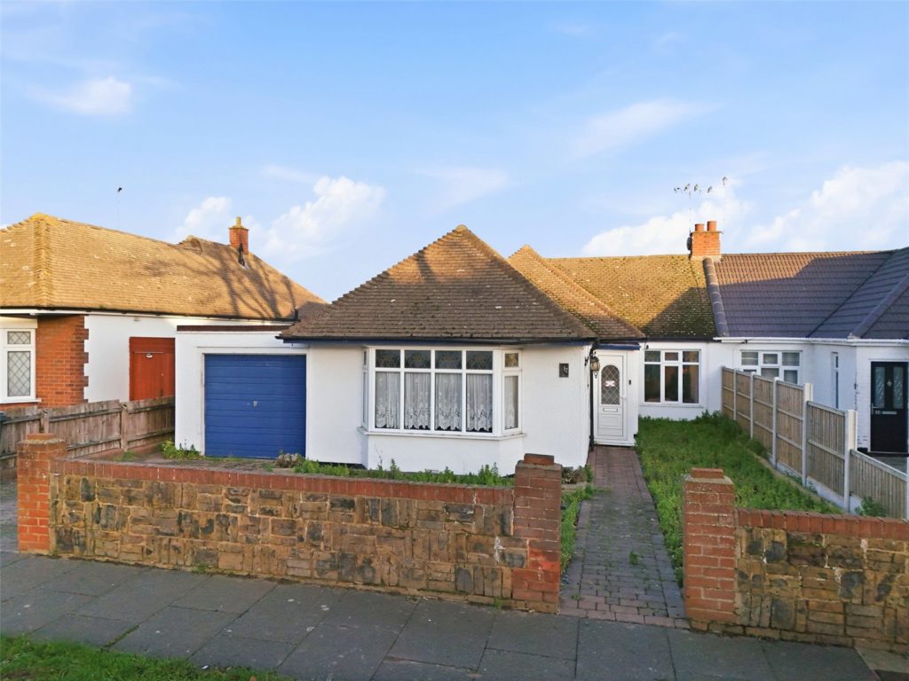 Ashurst Avenue, Popular Wick Estate, Essex, SS2 4TJ