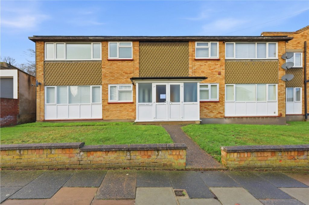 Woodside, Leigh-on-Sea, Essex, SS9 4TF