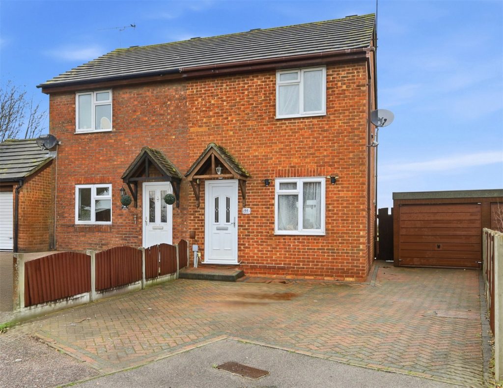 Havenside, Little Wakering, Southend-on-Sea, Essex, SS3 0JT