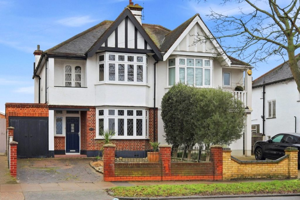 Lifstan Way, Thorpe Bay Borders, Essex, SS1 2XF