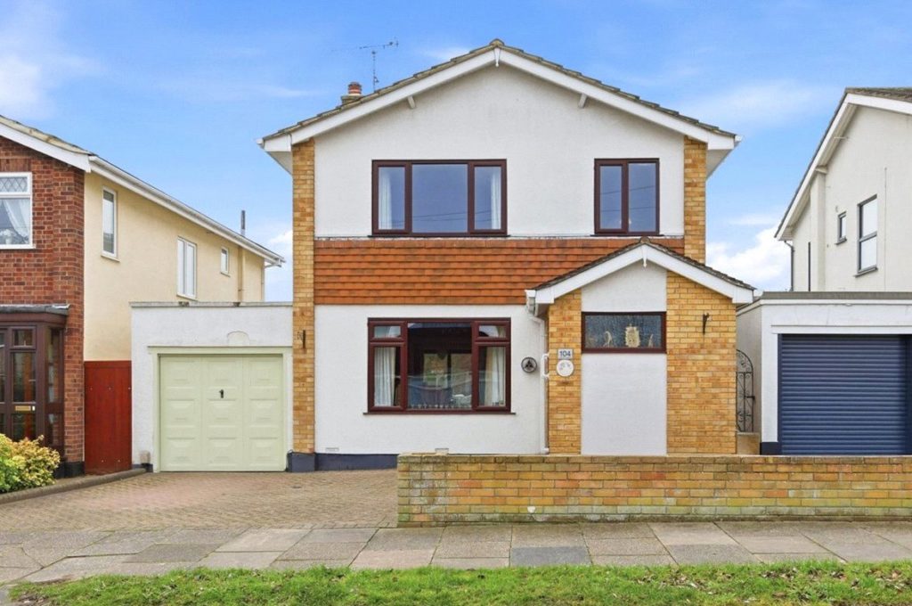 Ashurst Avenue, Popular Wick Estate, Essex, SS2 4TD