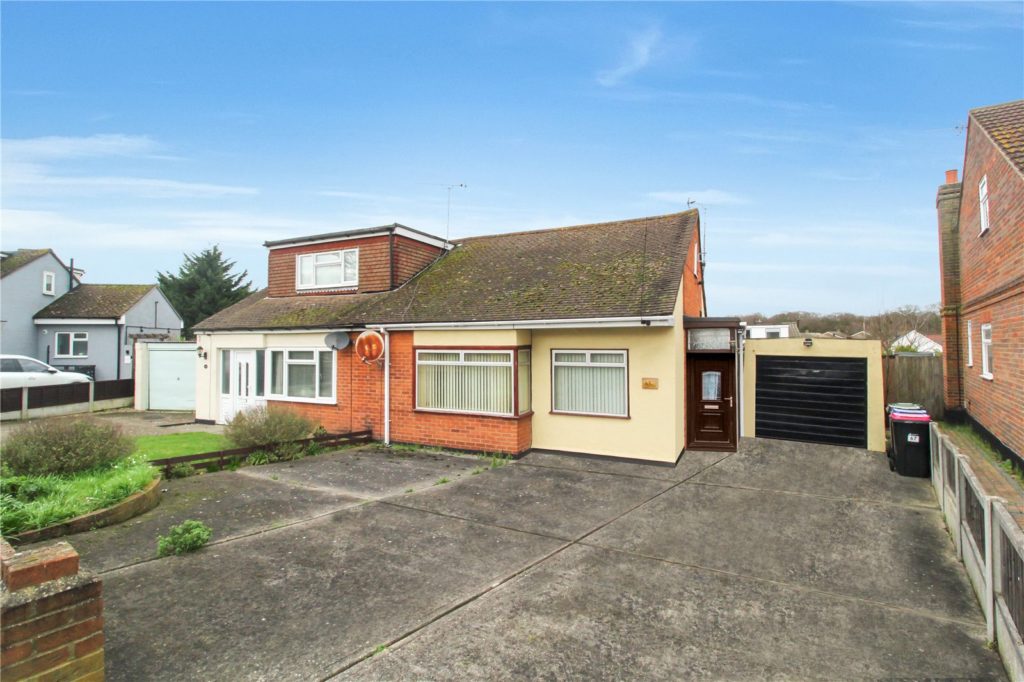 Bohemia Chase, Leigh-on-Sea, Essex, SS9 4PW
