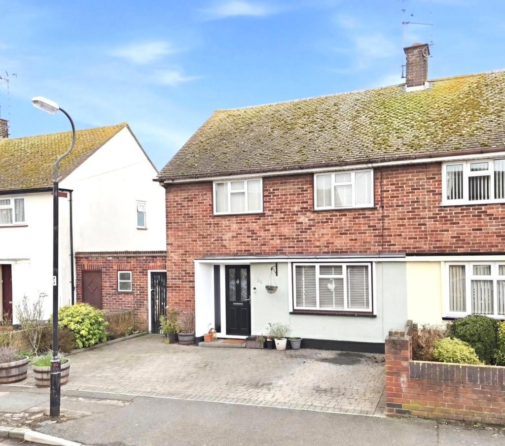 Mercer Avenue, Great Wakering, Southend-on-Sea, Essex, SS3 0ER