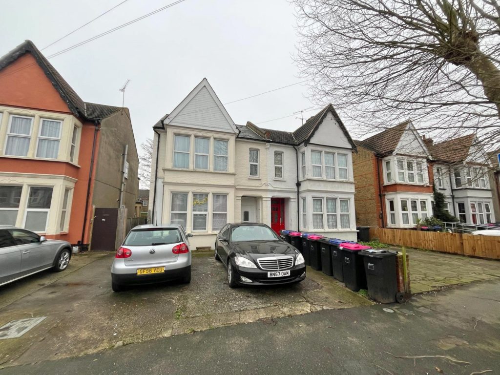 Argyll Road, Westcliff-On-Sea, Essex, SS0 7HN