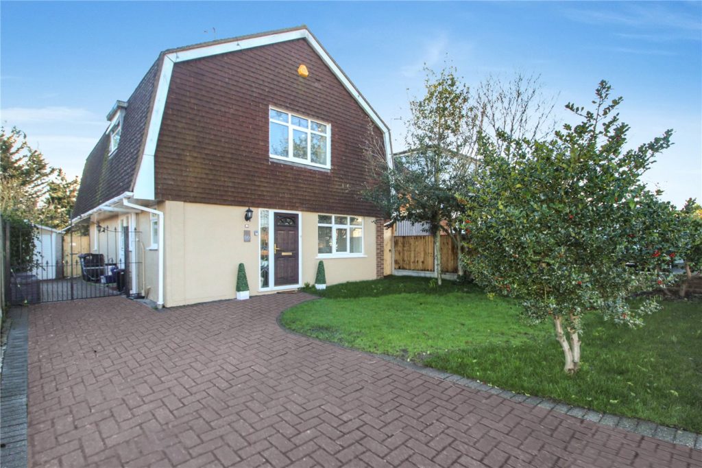 Pinewood Avenue, Leigh-on-Sea, Essex, SS9 5PH