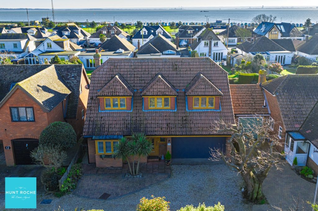 Knollcroft, Shoeburyness, Essex, SS3 9JY