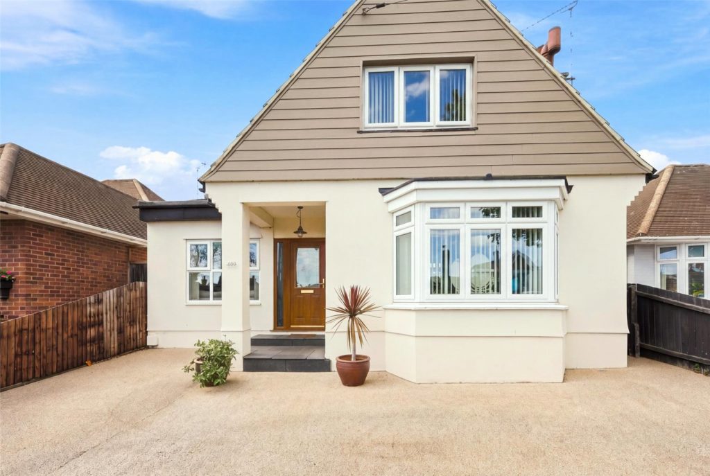 Woodgrange Drive, Thorpe Bay, Essex, SS1 3DY