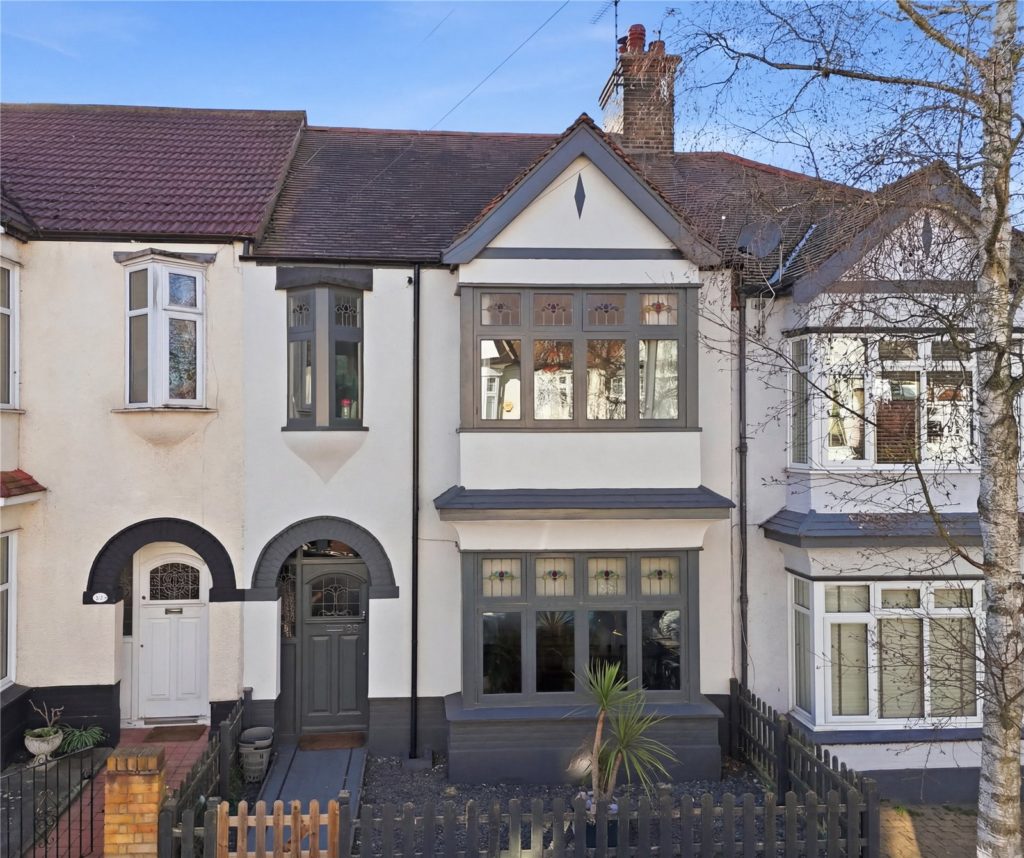 Victoria Drive, Leigh-on-Sea, Essex, SS9 1SF