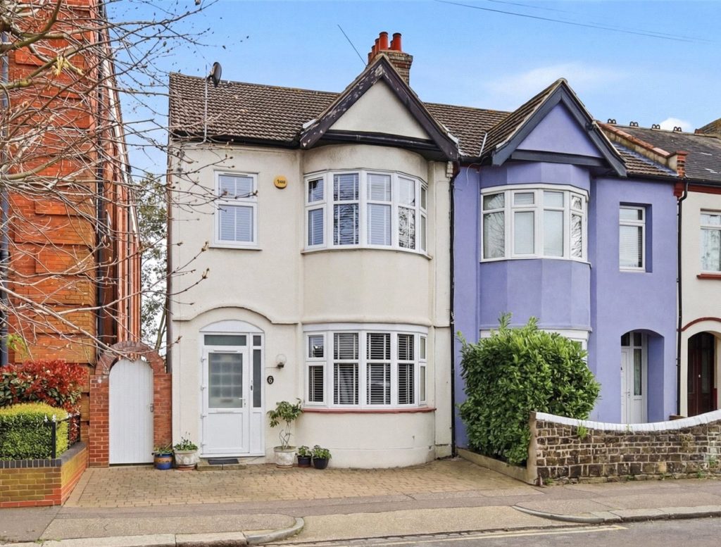 Priory Avenue, Southend-on-Sea, Essex, SS2 6LD