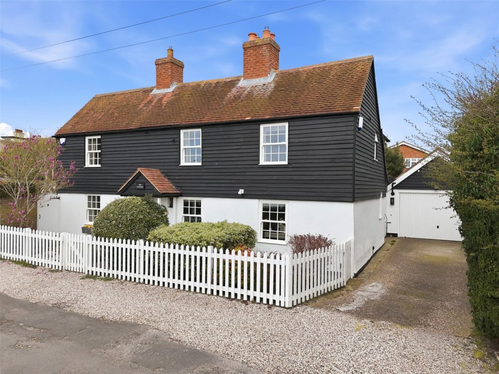 Cupids Chase, Great Wakering, Essex, SS3 0AX