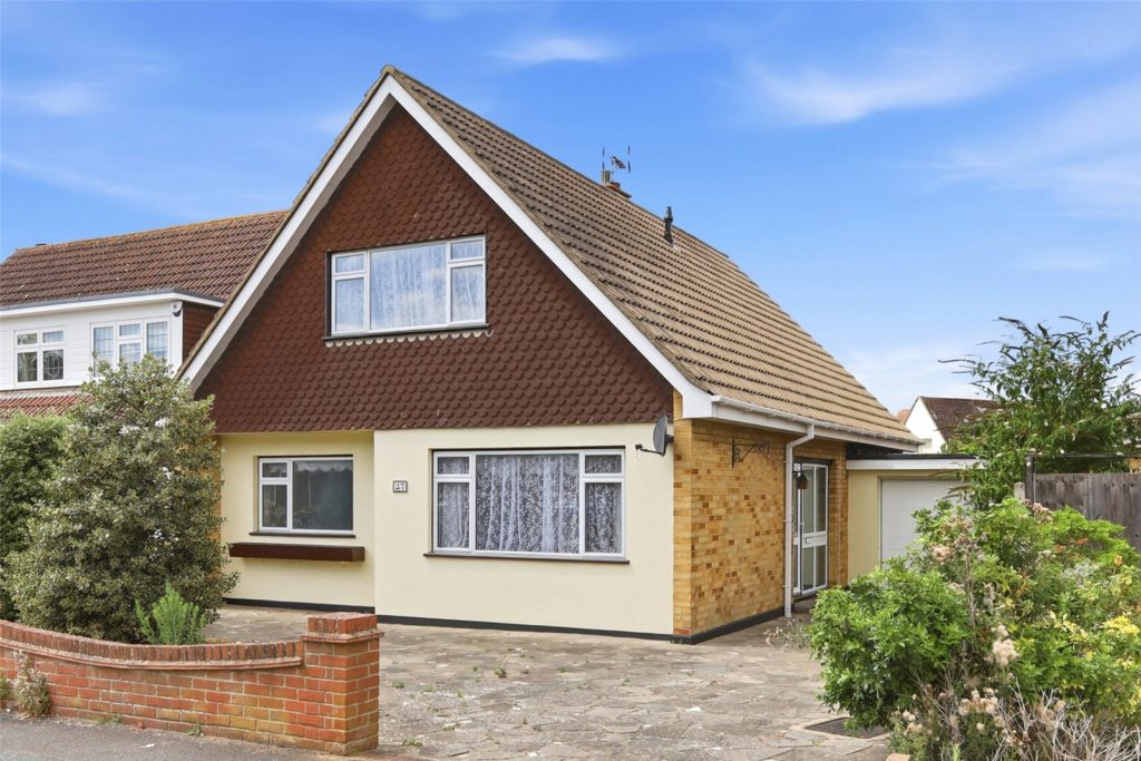 Ladram Road, Thorpe Bay, Essex, SS1 3PX