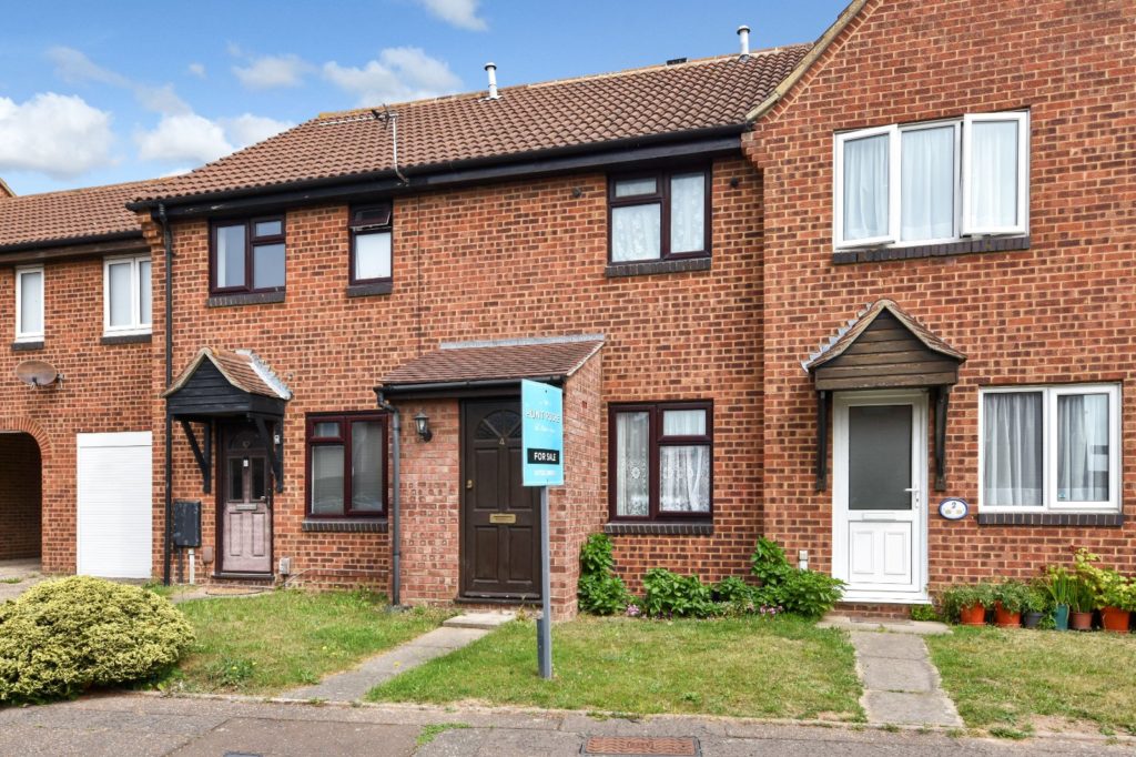 Woodcotes, Shoeburyness, Essex, SS3 8XH