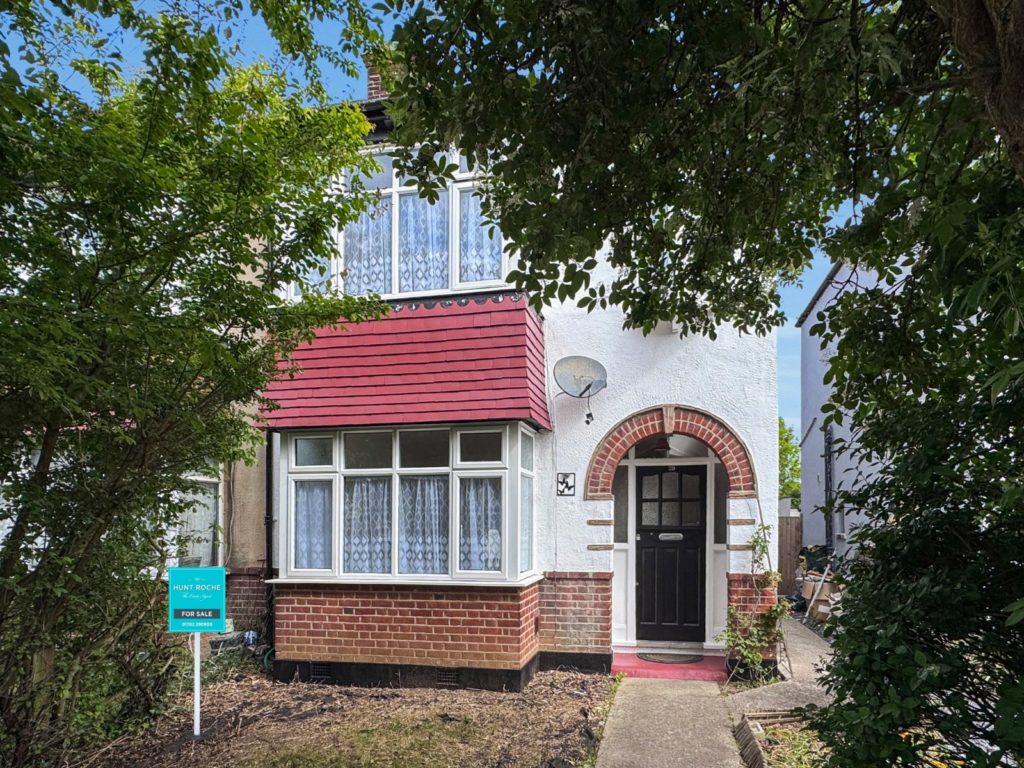 Cromwell Road, Southend-on-Sea, Essex, SS2 5NG