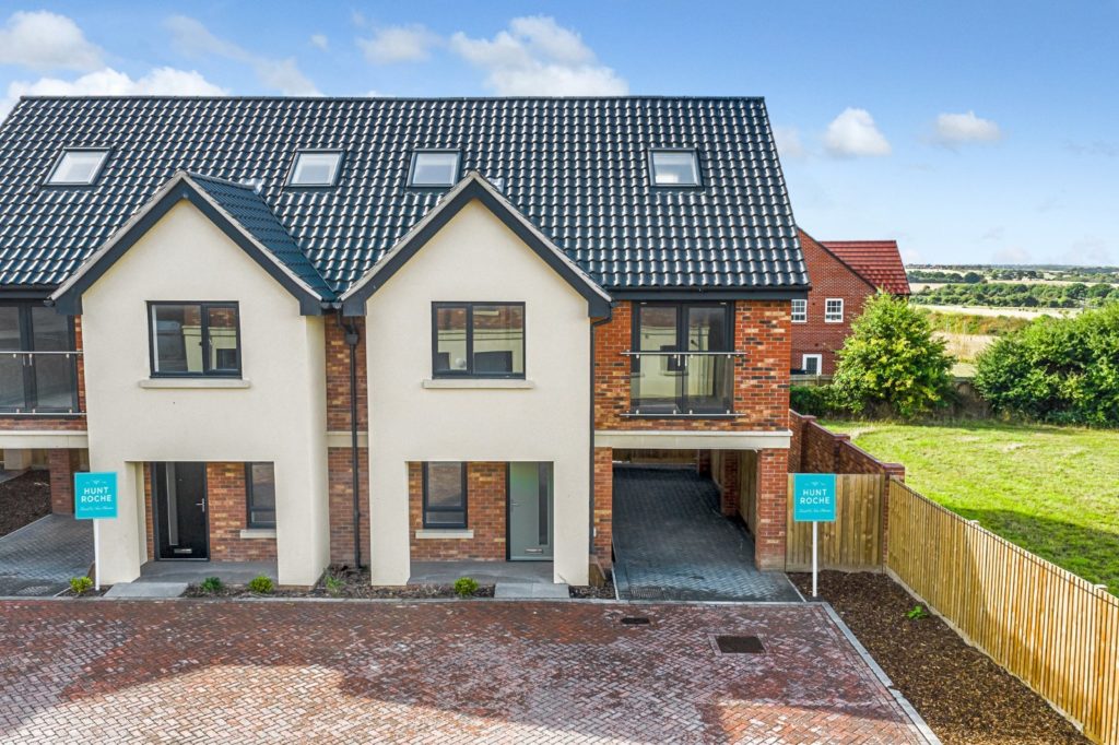 Windermere Avenue, Hullbridge, Hockley, Essex, SS5 6JT