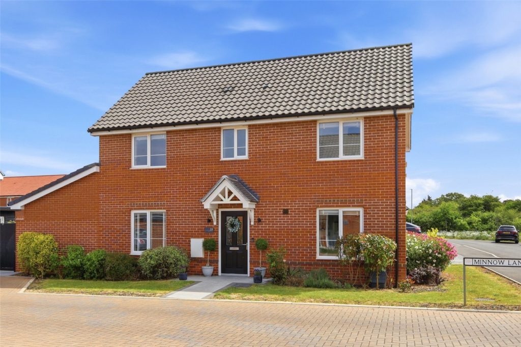 Waters Grove, Great Wakering, Essex, SS3 0FT
