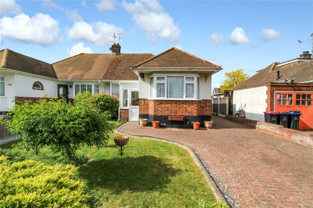 Park View Drive, Leigh-on-Sea, Essex, SS9 4TU