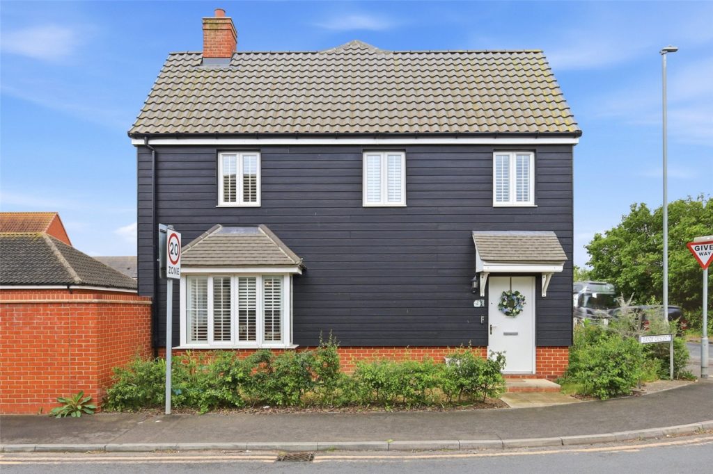 Sandy Crescent, Great Wakering, Essex, SS3 0FN