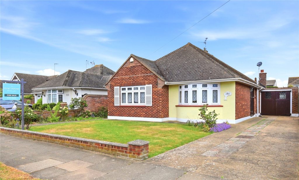 Marcus Avenue, Thorpe Bay, Essex, SS1 3LQ