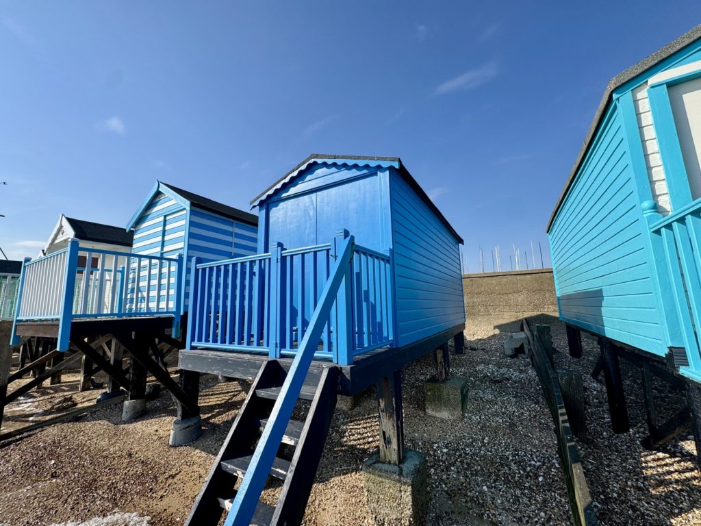 Beach Hut 320, Thorpe Esplanade, Thorpe Bay, Essex, SS1 3NW