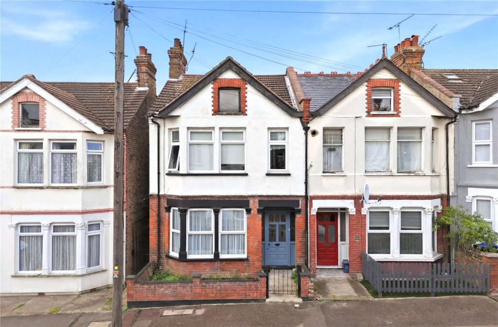 Brightwell Avenue, Westcliff-on-Sea, Essex, SS0 9EF