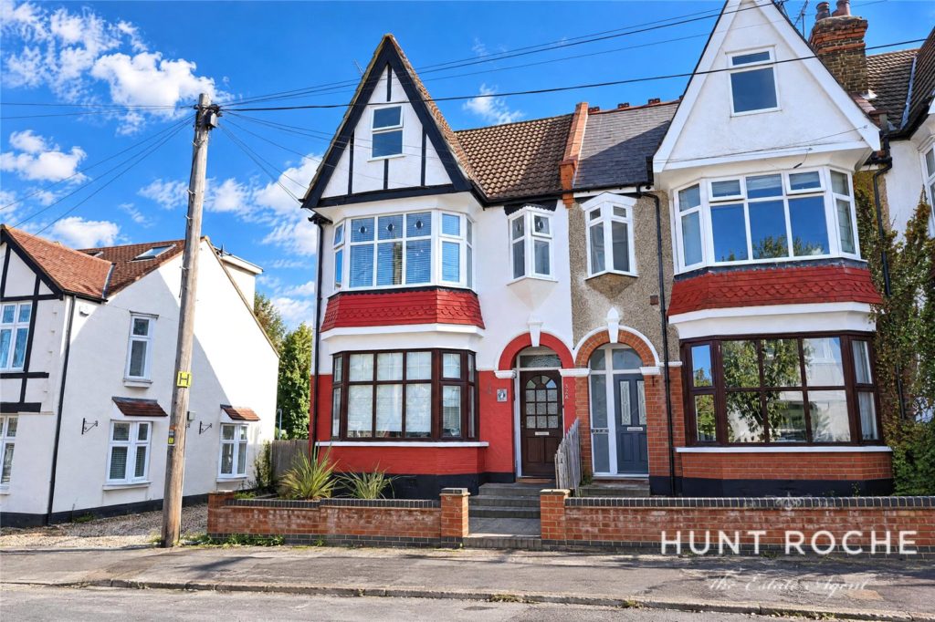 Torquay Drive, Leigh-on-Sea, Essex, SS9 1SE