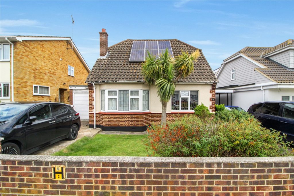 Fairfield Gardens, Leigh-on-Sea, Essex, SS9 5SF
