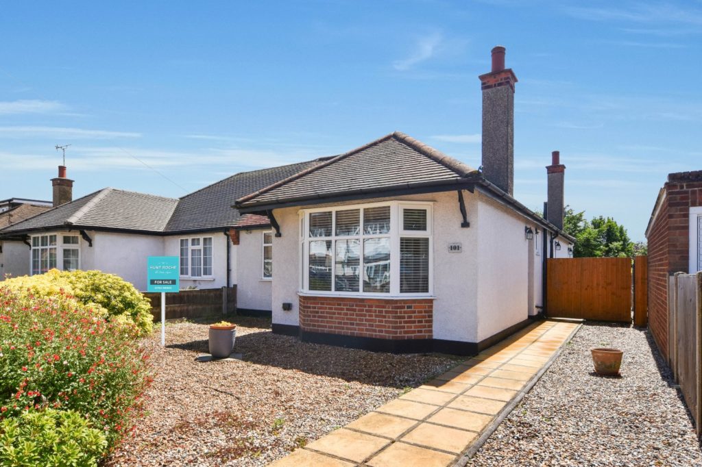 St. Andrews Road, Thorpedene Position, Shoeburyness, Essex, SS3 9JN
