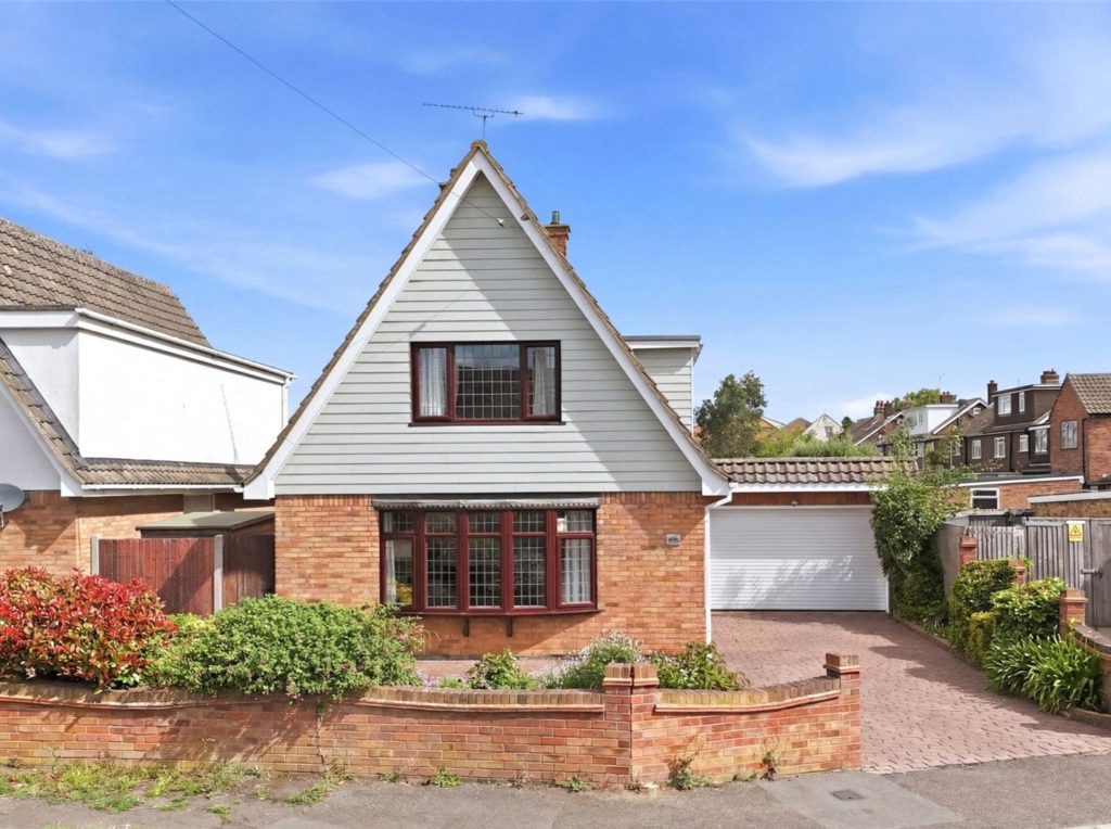 Holt Farm Way, Rochford, Essex, SS4 1SA