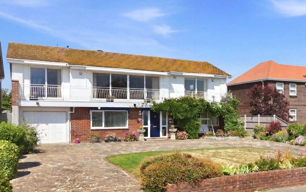 Thorpe Bay Gardens, Thorpe Bay, Essex, SS1 3NP