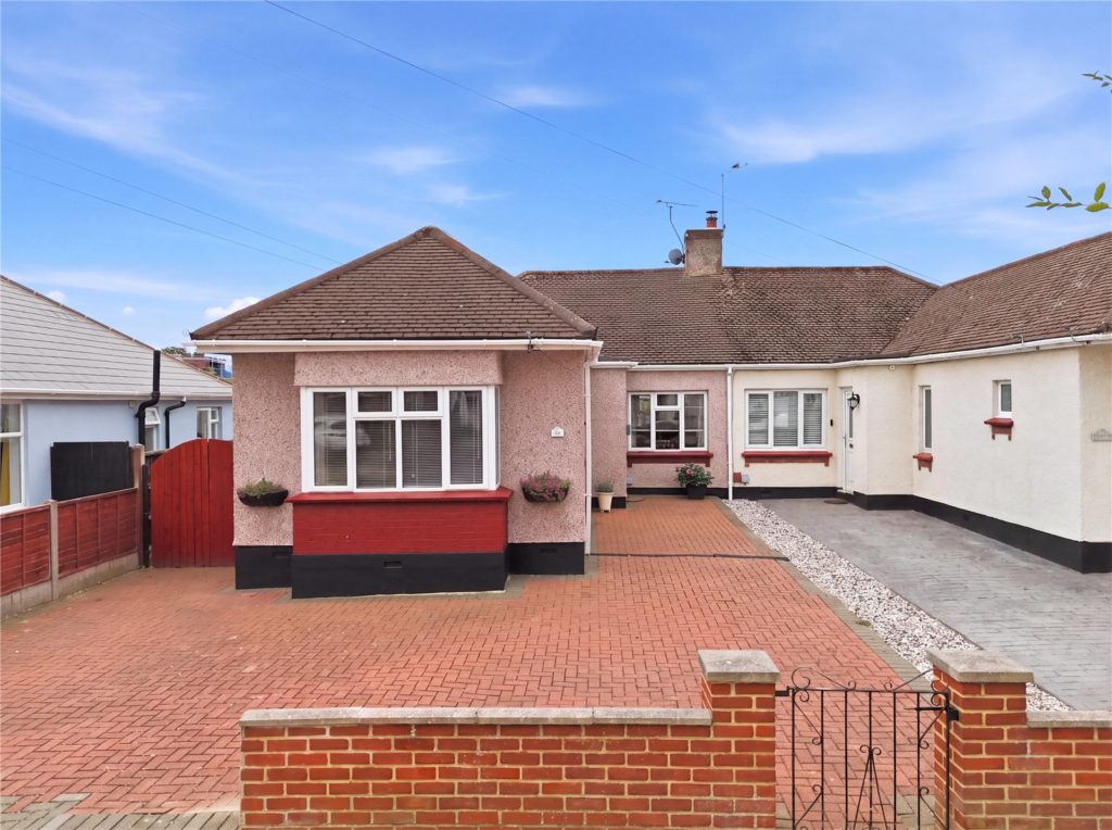 Wells Avenue, Southend-on-Sea, Essex, SS2 6XL