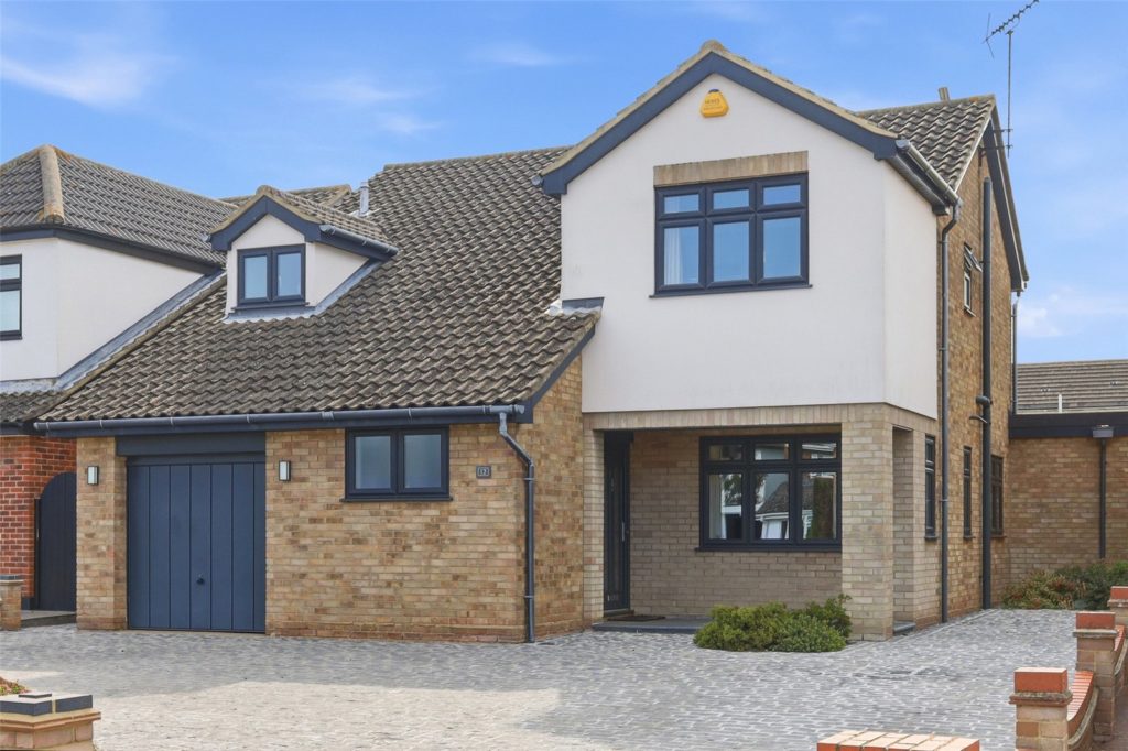 Plymtree, Thorpe Bay, Essex, SS1 3RA