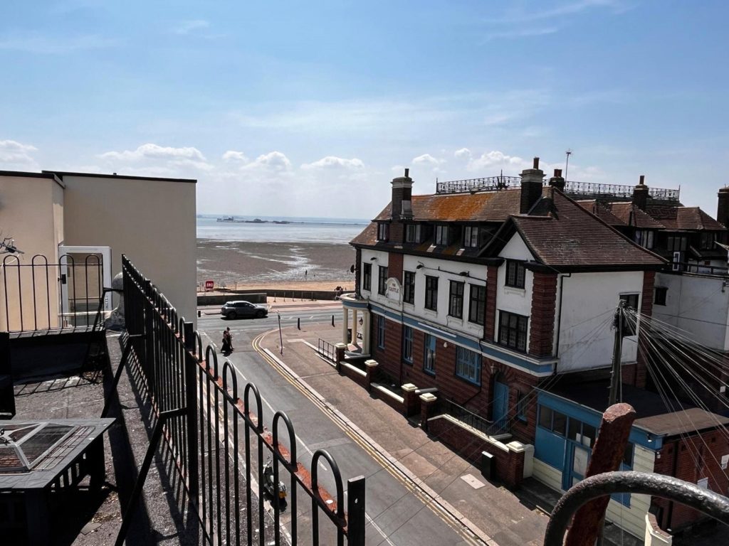 Camper Road, Southend-on-Sea, Essex, SS1 2YR