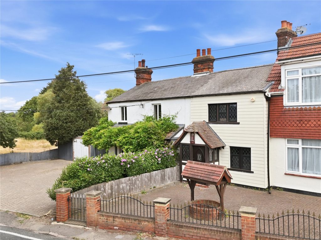 Shopland Road, Sutton Village, Rochford, SS4 1LH